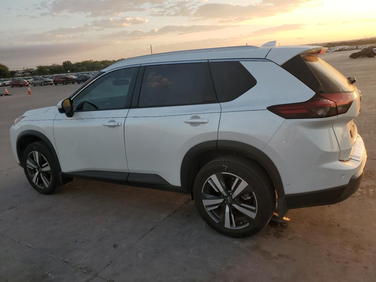 2024 NISSAN ROGUE SL VIN:JN8BT3CBXRW428560