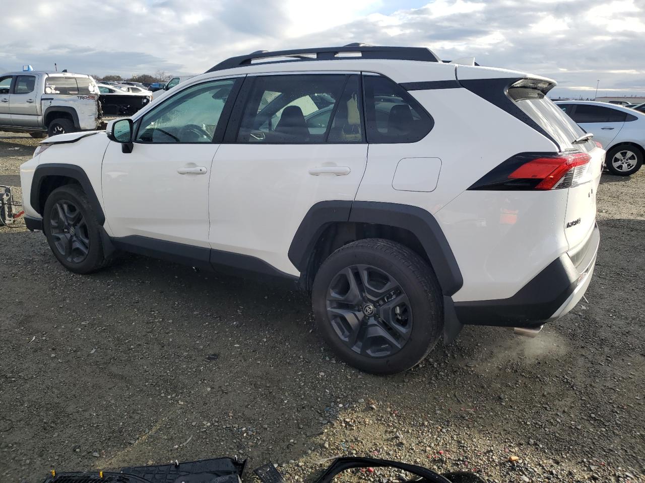 2024 TOYOTA RAV4 ADVENTURE VIN:2T3J1RFV0RW489615