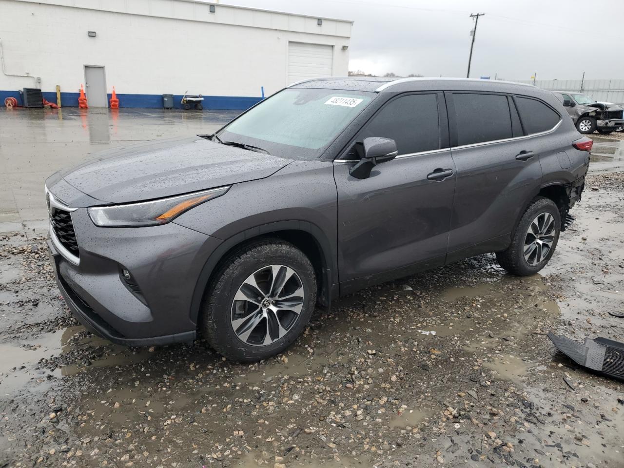 2022 TOYOTA HIGHLANDER XLE VIN:5TDGZRBH4NS227658