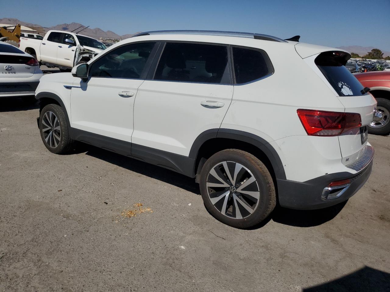 2022 VOLKSWAGEN TAOS SE VIN:3VVRX7B20NM039624