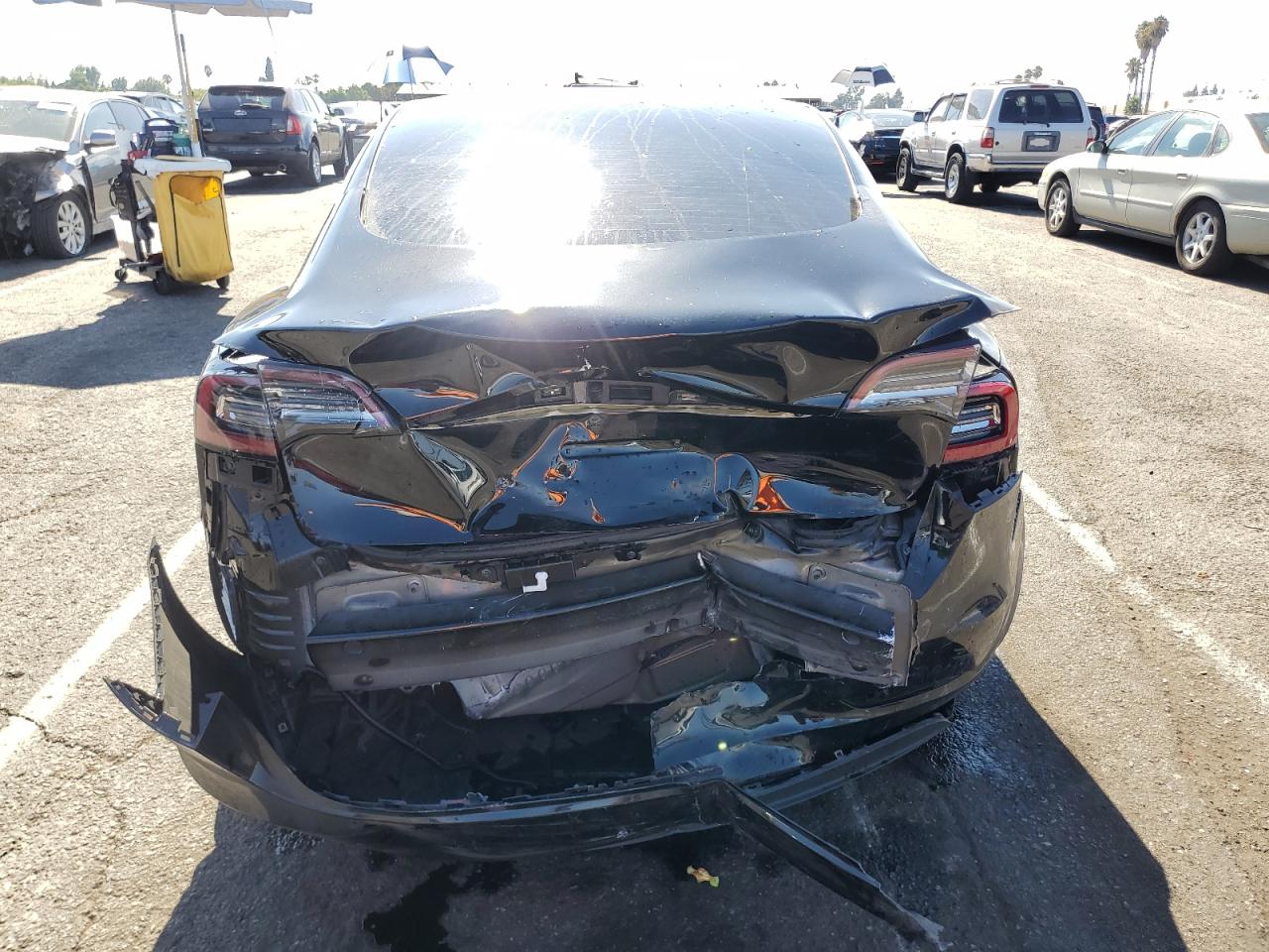 2023 TESLA MODEL 3  VIN:5YJ3E1EAXPF495633