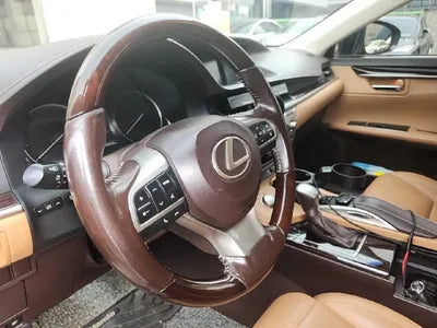 2017 Lexus ES 300 VIN: