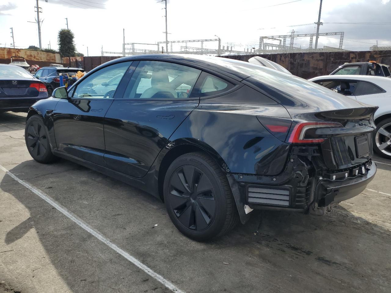 2024 TESLA MODEL 3  VIN:5YJ3E1EA2RF815921