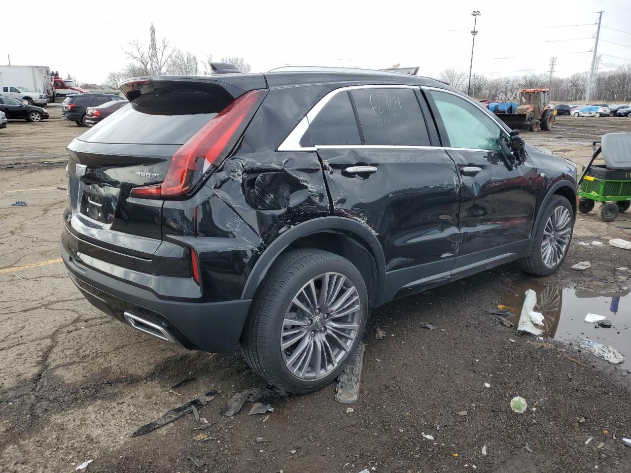 2024 CADILLAC XT4 PREMIUM LUXURY VIN:1GYFZDR4XRF102763