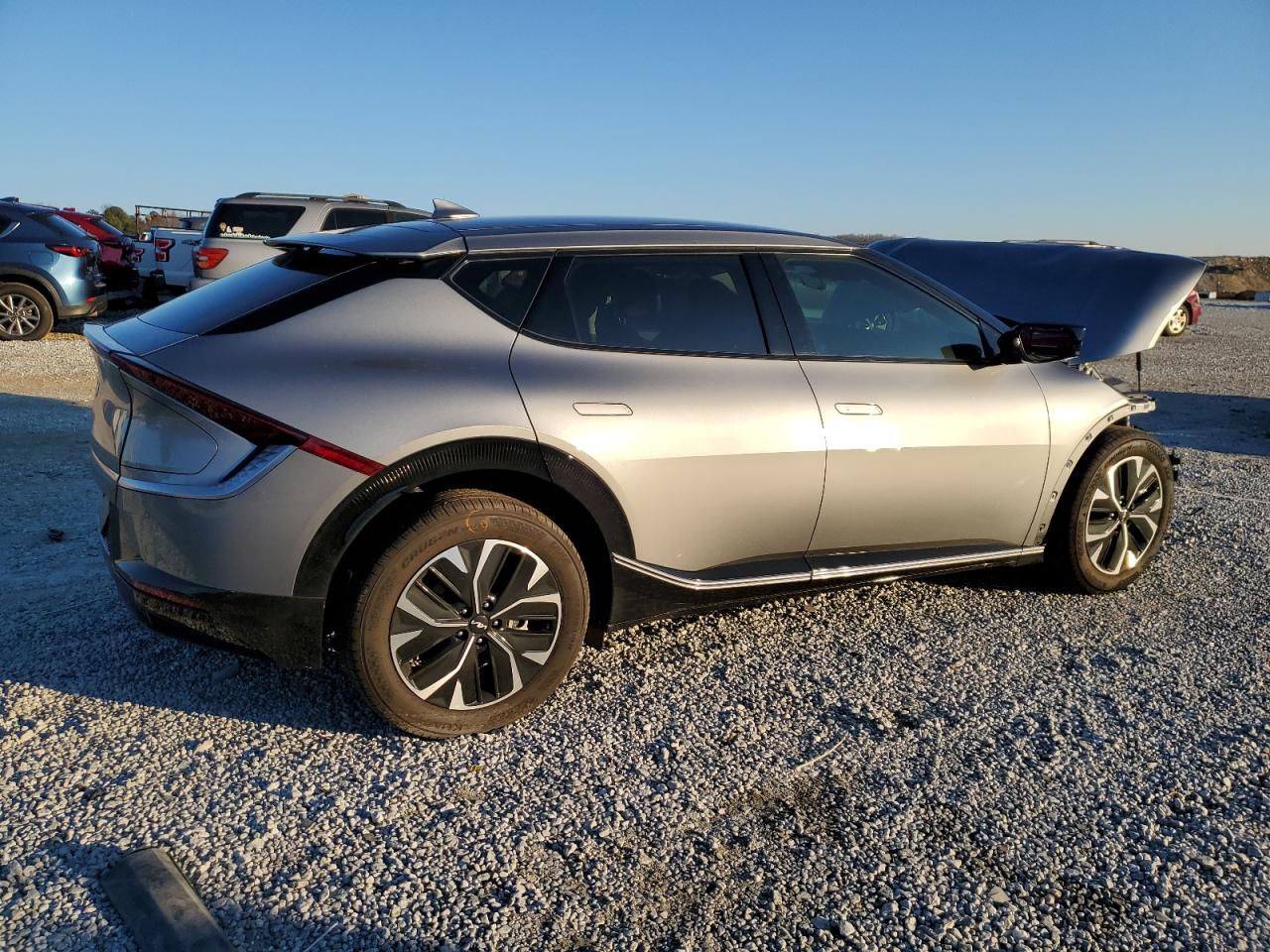 2024 KIA EV6 LIGHT VIN:KNDC34LA3R5200421