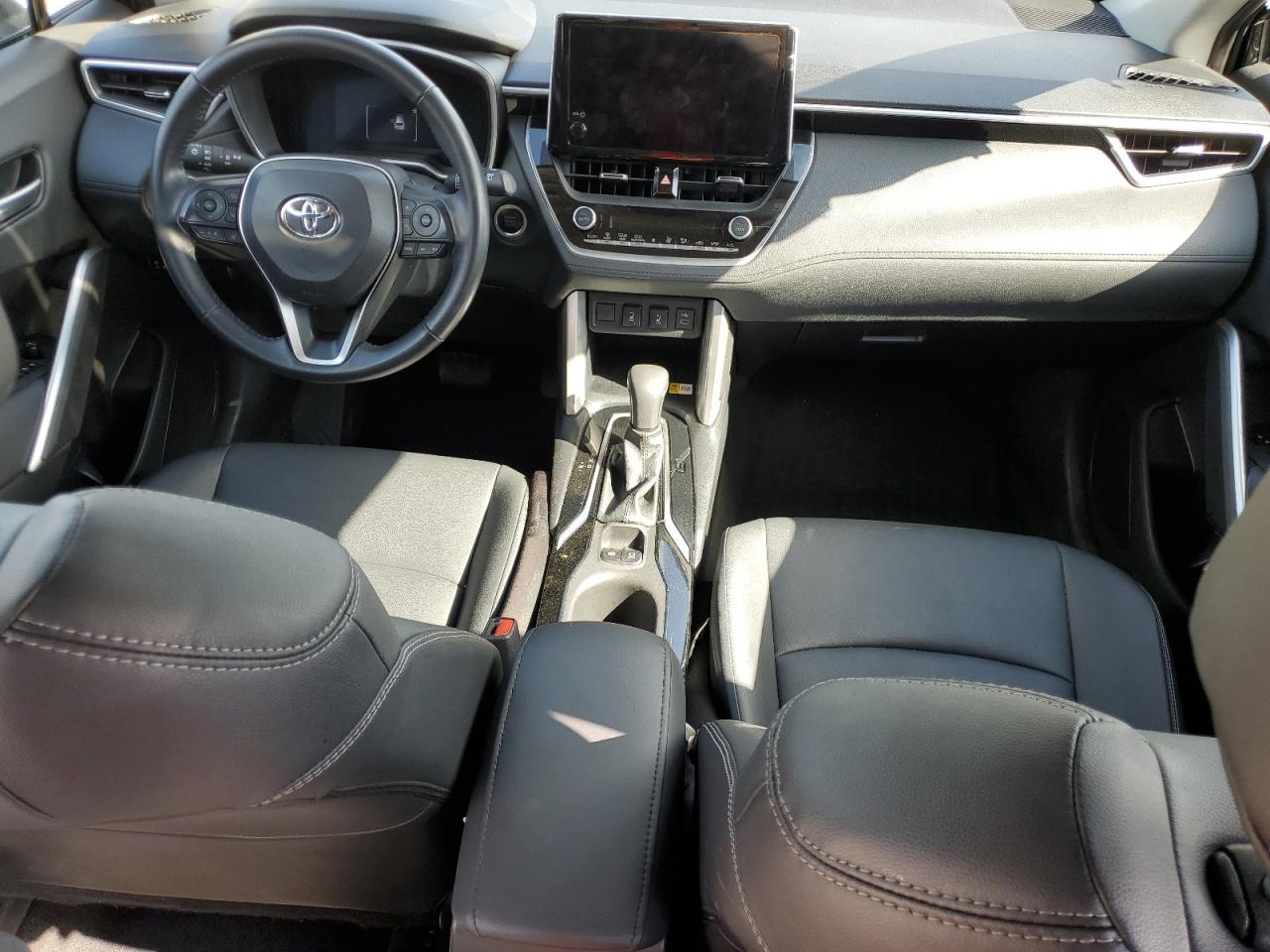 2023 TOYOTA COROLLA CROSS XLE VIN:7MUDAABG2PV047378