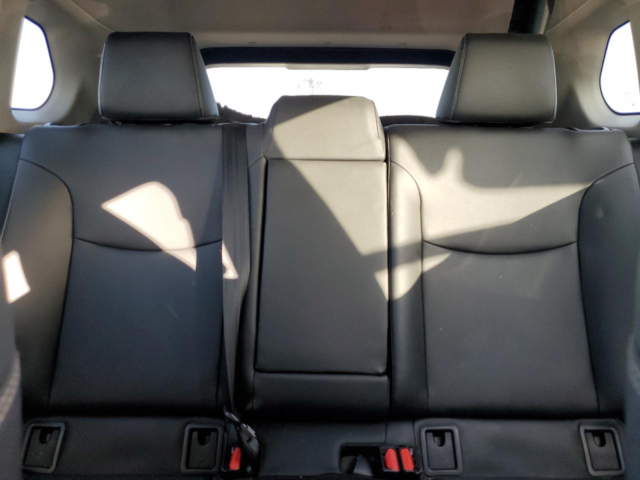 2022 TOYOTA COROLLA CROSS XLE VIN:7MUDAABG9NV029764