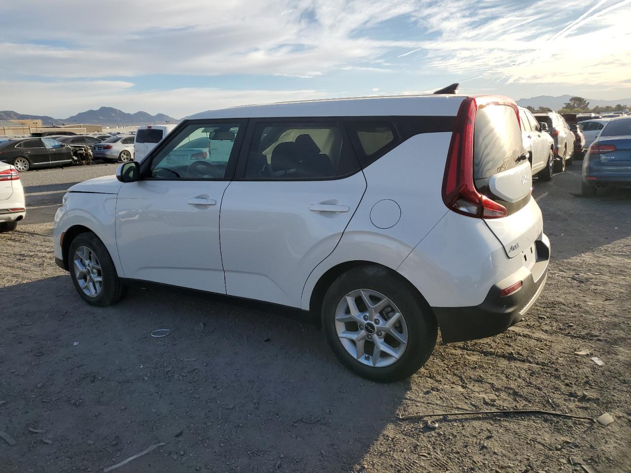 2022 KIA SOUL LX VIN:KNDJ23AU8N7824456