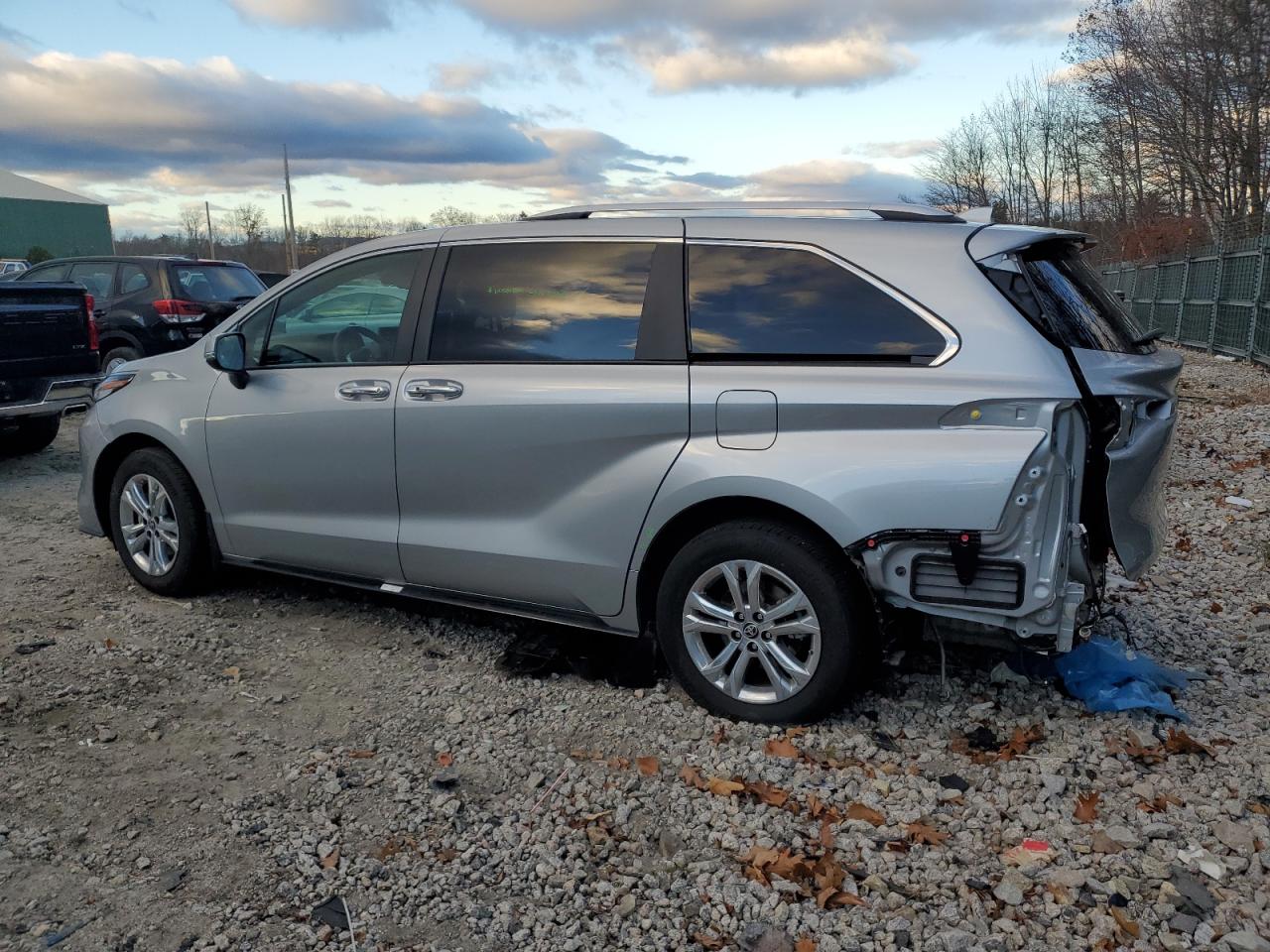 2023 TOYOTA SIENNA LIMITED VIN:5TDESKFC7PS090185