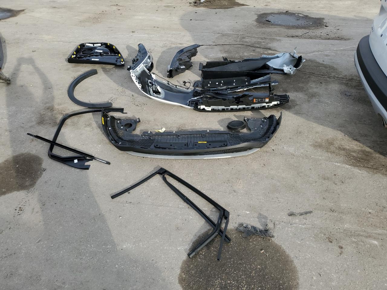 2024 FORD ESCAPE ACTIVE VIN:1FMCU0GN9RUA80743