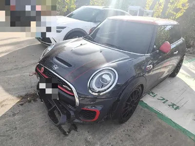 2019 MINI Cooper VIN: