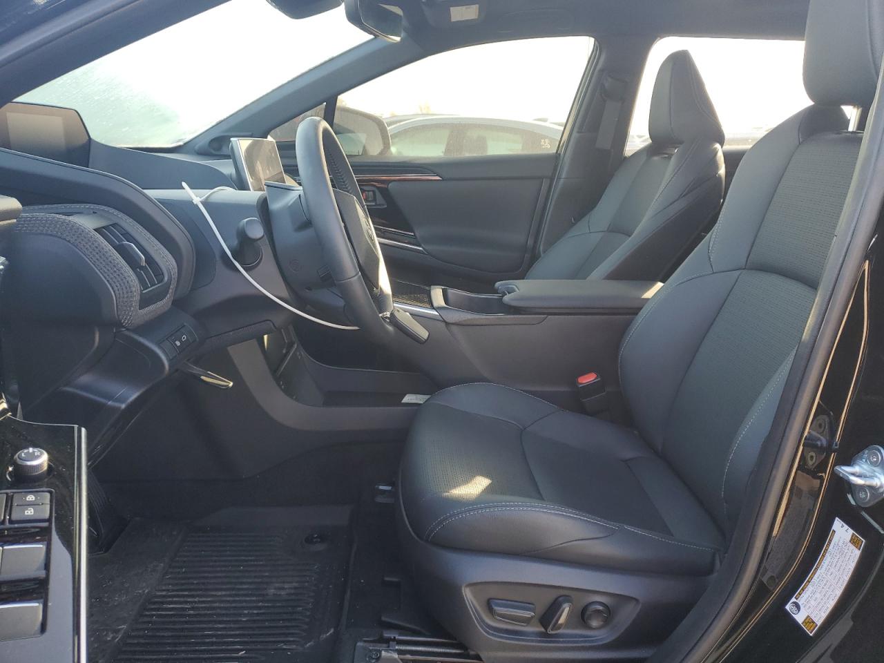 2023 TOYOTA BZ4X XLE VIN:JTMABACA5PA015302