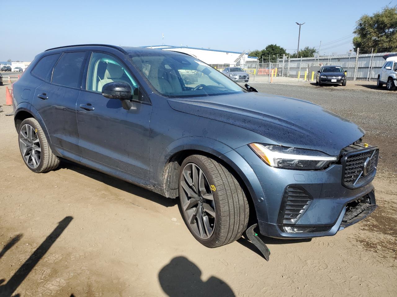 2024 VOLVO XC60 ULTIMATE VIN:YV4L12RM7R1938769