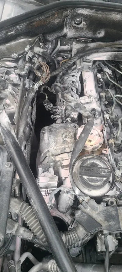 2015 BMW 740 WBAYB0107FGL96825 VIN:WBAYB0107FGL96825