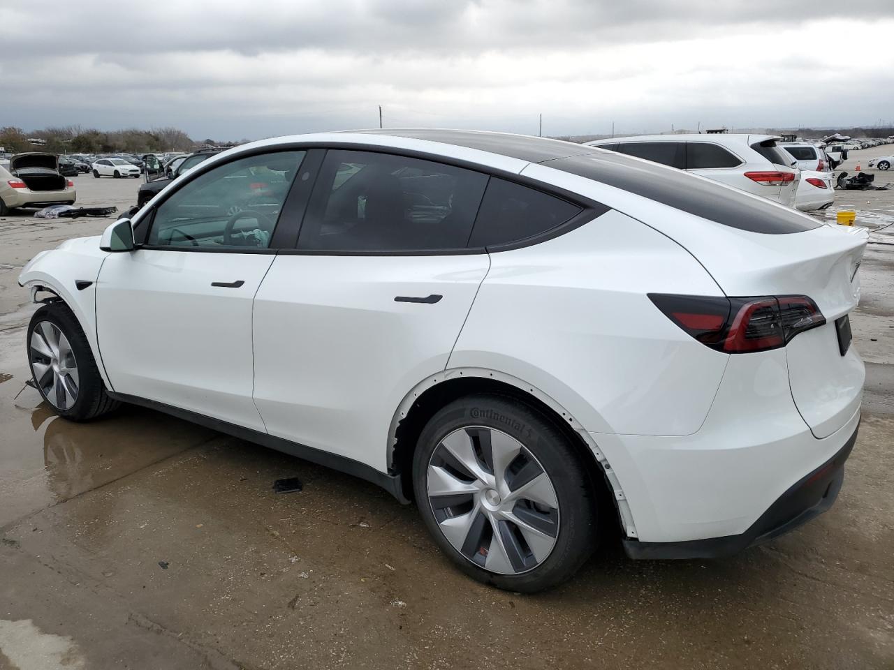 2023 TESLA MODEL Y  VIN:7SAYGDED2PF949646