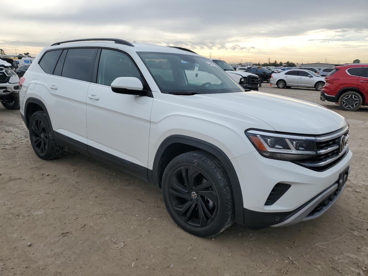 2022 VOLKSWAGEN ATLAS SE VIN:1V2HR2CA5NC516268