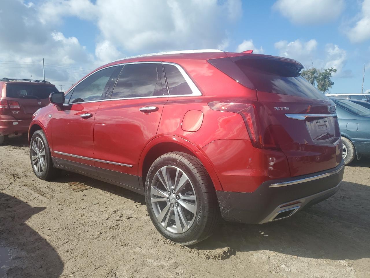 2024 CADILLAC XT5 PREMIUM LUXURY VIN:1GYKNCR4XRZ751482