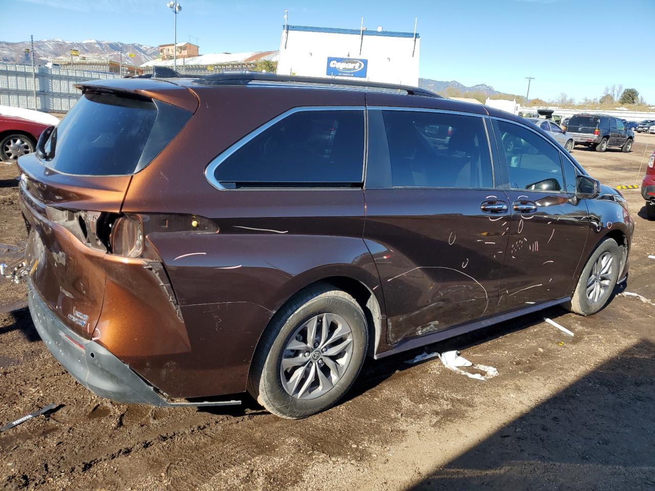 2023 TOYOTA SIENNA XLE VIN:5TDYSKFC7PS090068
