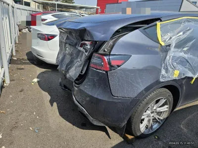 2023 Tesla Model Y VIN: