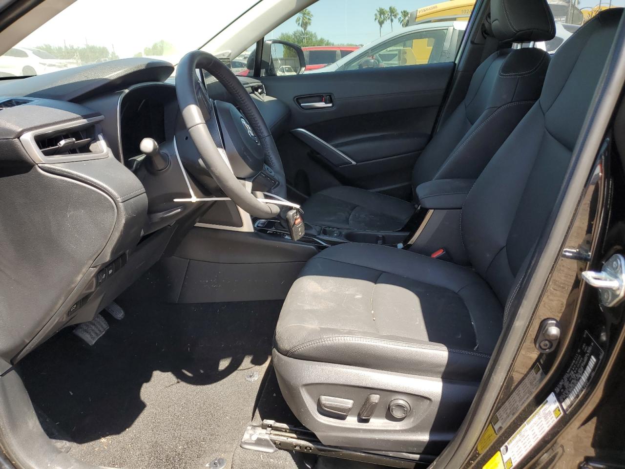 2023 TOYOTA COROLLA CROSS XLE VIN:7MUDAABG9PV076750