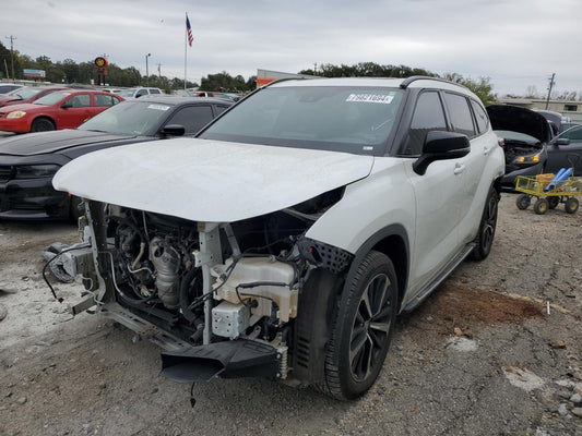 2022 TOYOTA HIGHLANDER XSE VIN:5TDLZRAHXNS123496