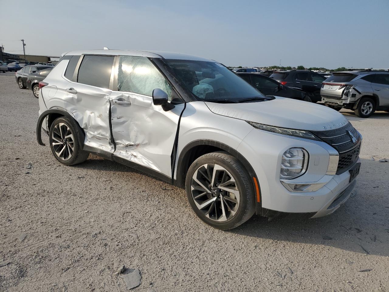 2022 MITSUBISHI OUTLANDER SE VIN:JA4J4UA88NZ020580