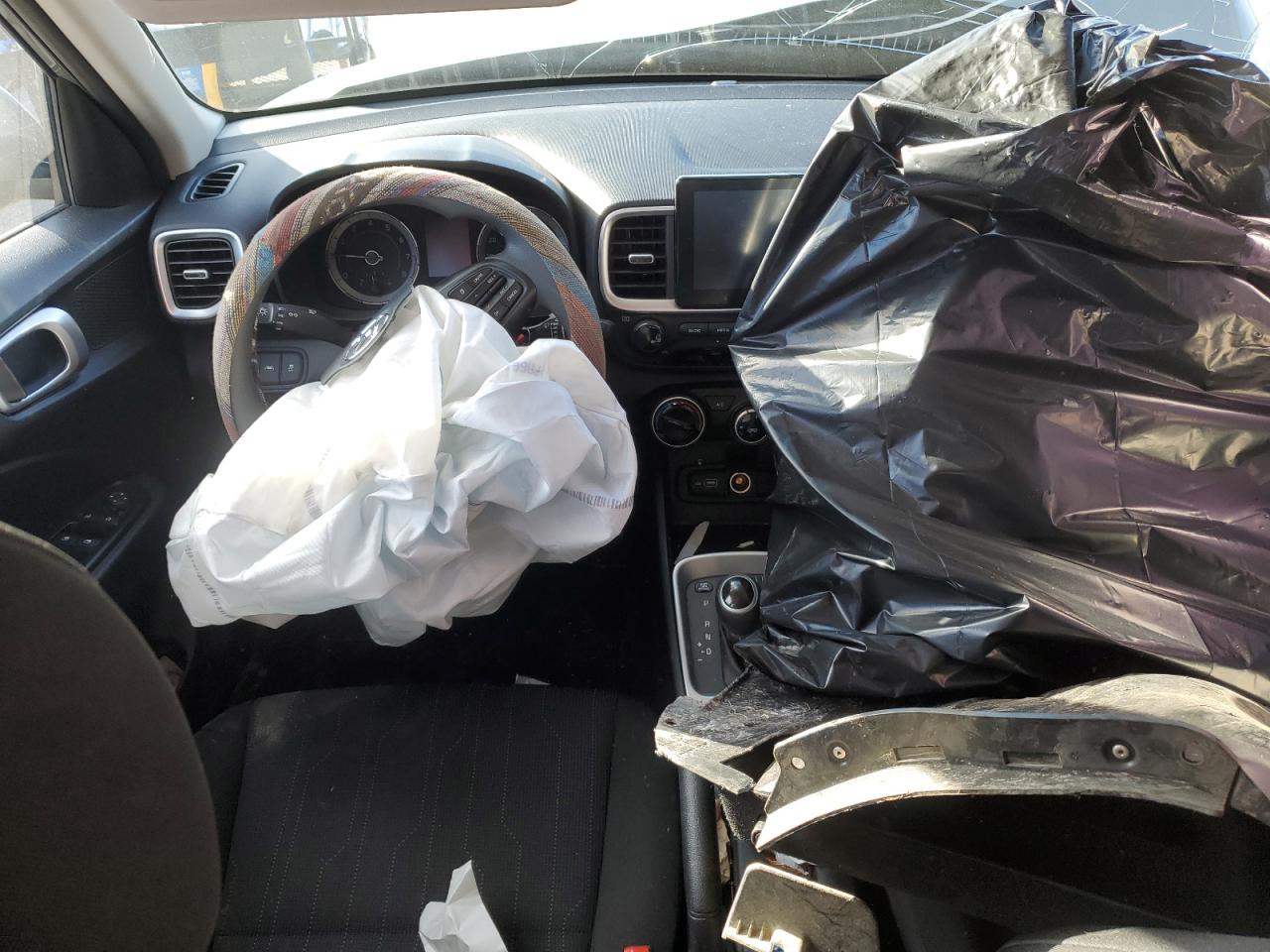 2022 HYUNDAI VENUE SE VIN:KMHRB8A3XNU177725