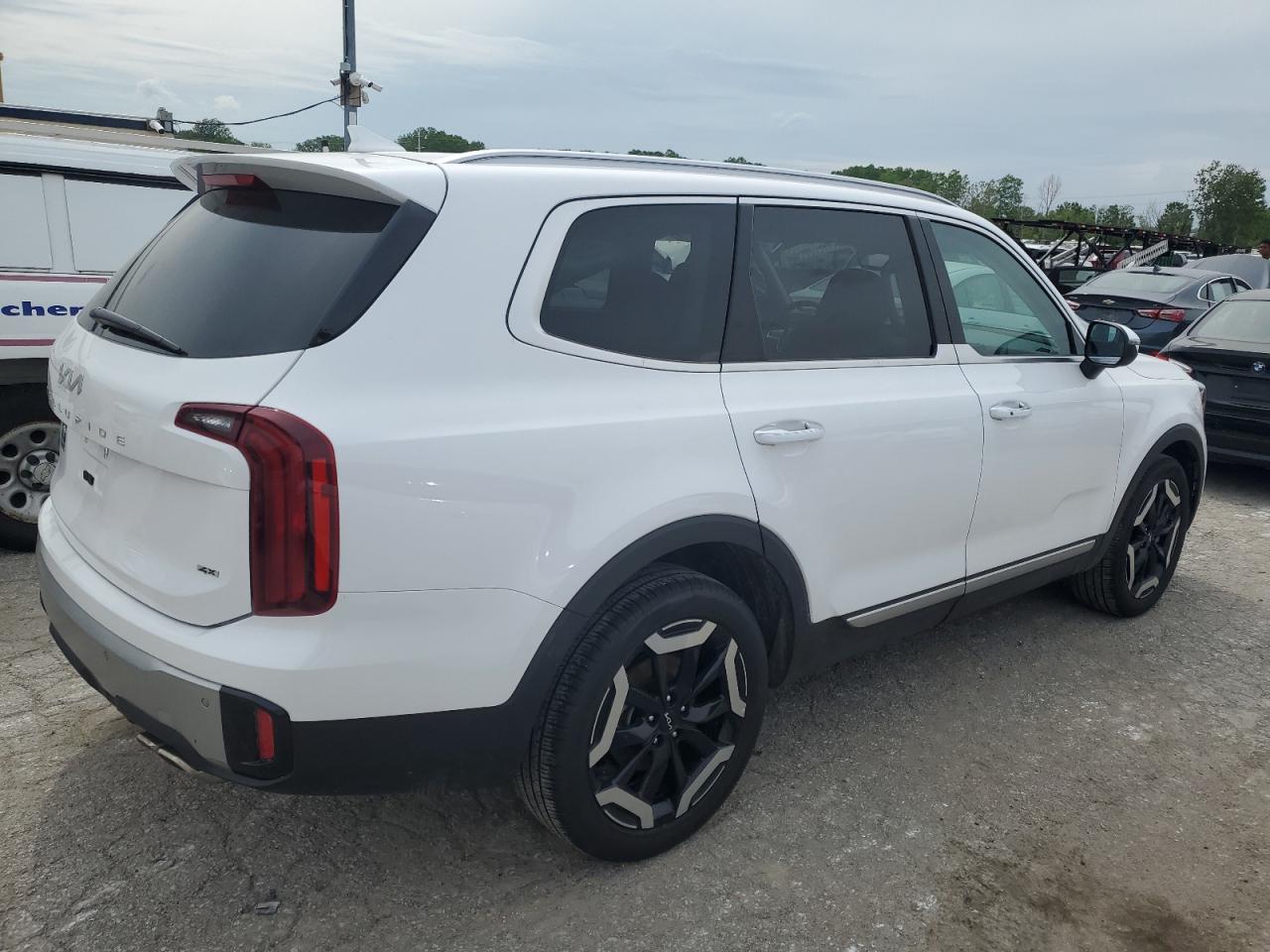 2023 KIA TELLURIDE S VIN:5XYP6DGC7PG357393