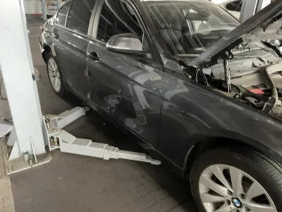 2015 BMW 320 WBA8C5102GK635710 VIN:WBA8C5102GK635710