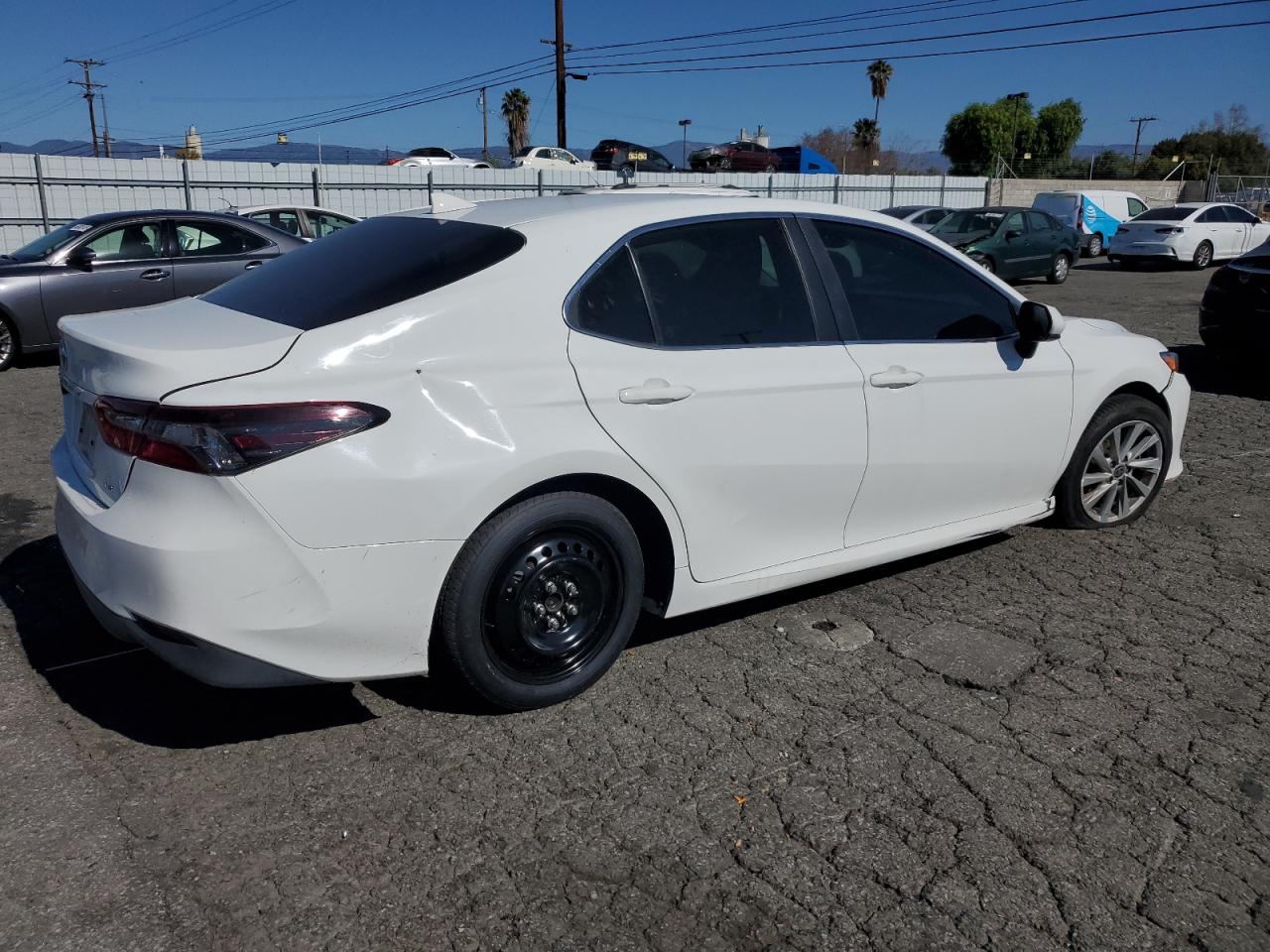 2022 TOYOTA CAMRY LE VIN:4T1C11AK8NU634037