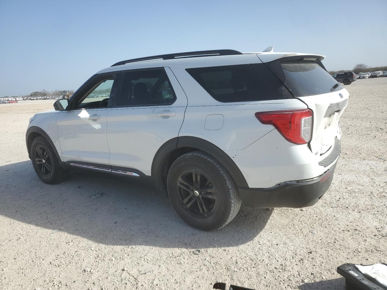 2022 FORD EXPLORER XLT VIN:1FMSK7DH3NGA20037