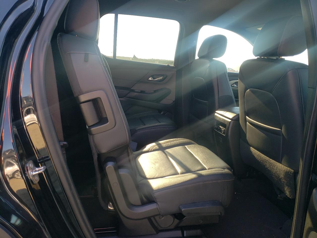 2022 CHEVROLET TRAVERSE LT VIN:1GNERHKW2NJ171482