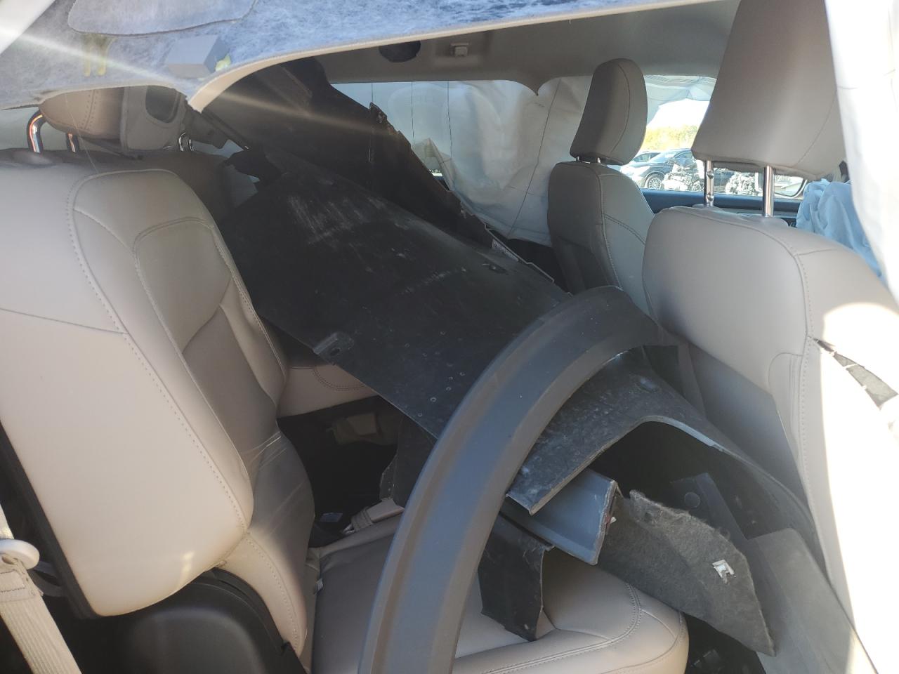 2022 FORD EXPLORER XLT VIN:1FMSK7DH4NGC09831