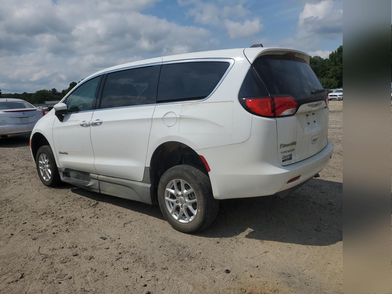 2022 CHRYSLER VOYAGER LX VIN:2C4RC1CG8NR103743