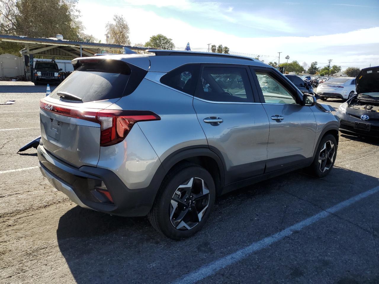 2024 KIA SELTOS EX VIN:KNDER2AA5R7494505