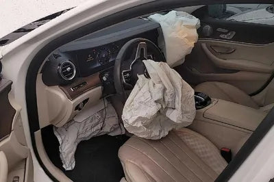 2019 Mercedes-Benz E 300 WDDZF4JB6KA633330 VIN:WDDZF4JB6KA633330