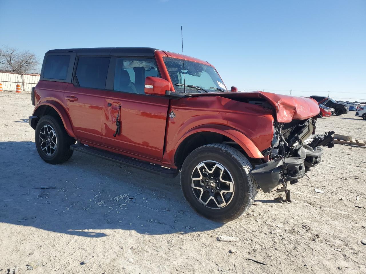 2023 FORD BRONCO BASE VIN:1FMEE5BP2PLB61761