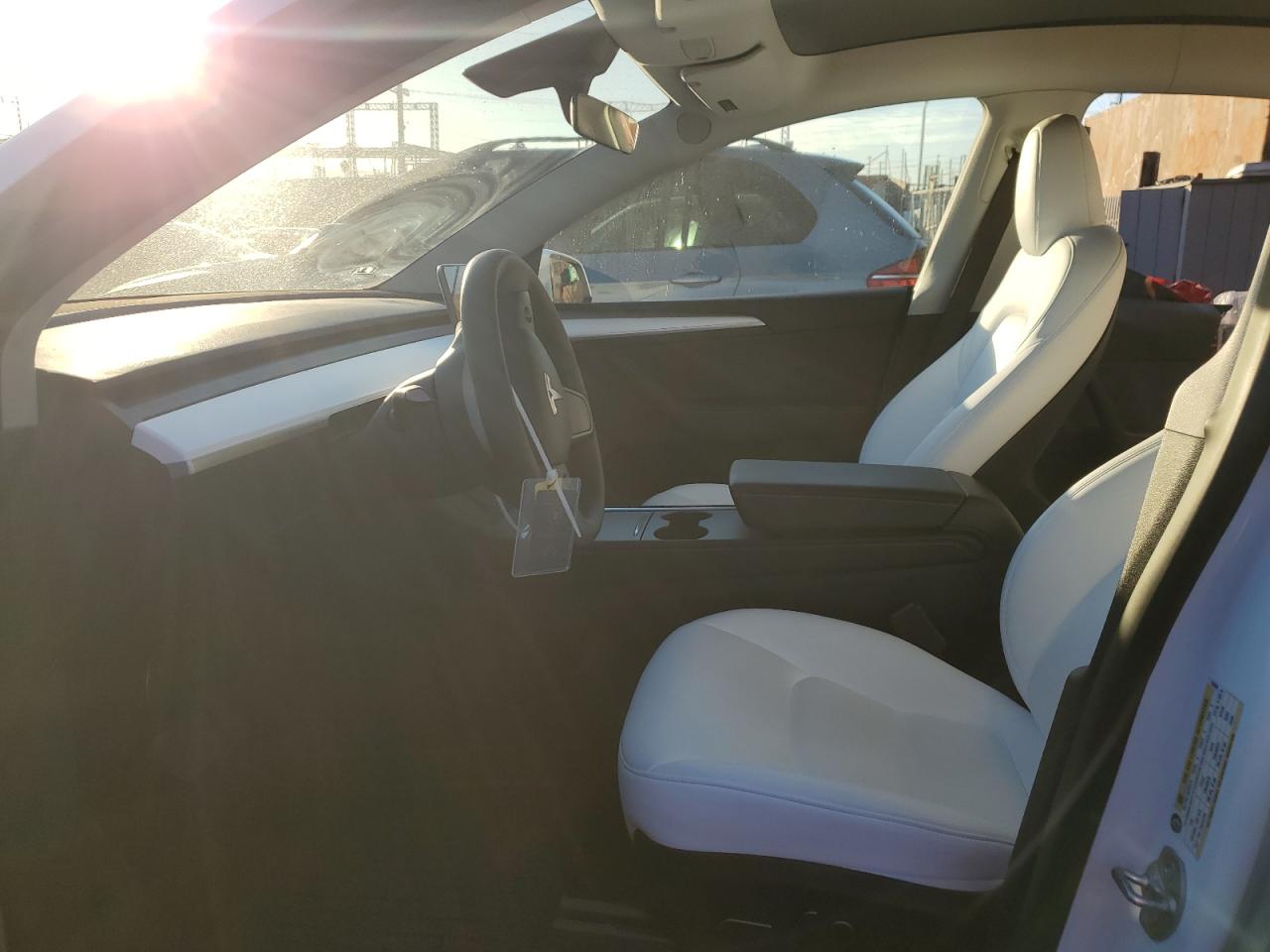 2023 TESLA MODEL Y  VIN:7SAYGDEE7PA104684