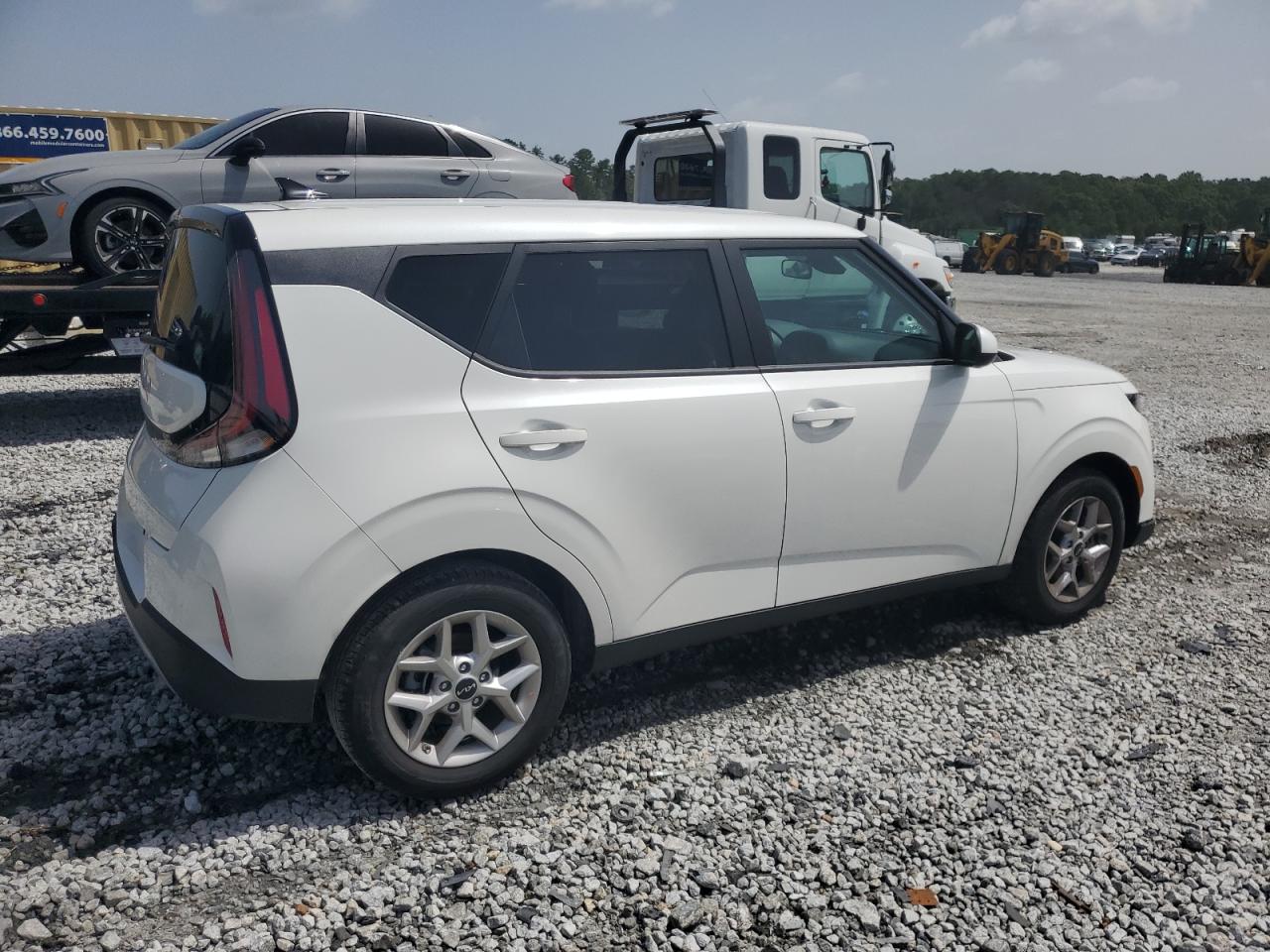 2024 KIA SOUL LX VIN:KNDJ23AU8R7237115