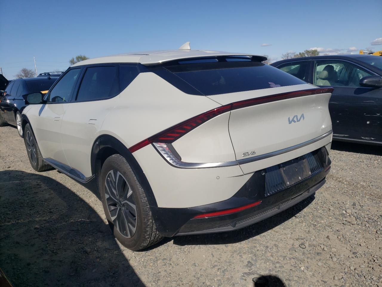 2022 KIA EV6 LIGHT VIN:KNDC34LA3N5025582