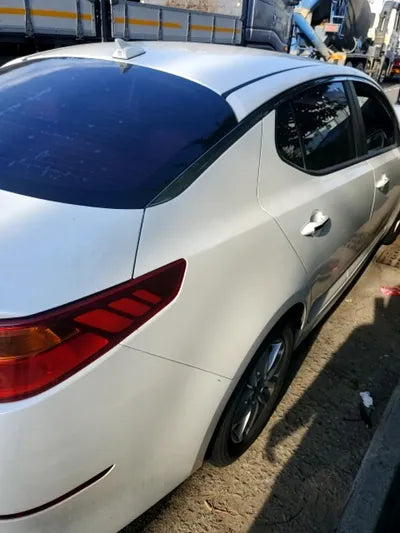 2015 Kia K5 KNAGN418BFA571301 VIN:KNAGN418BFA571301