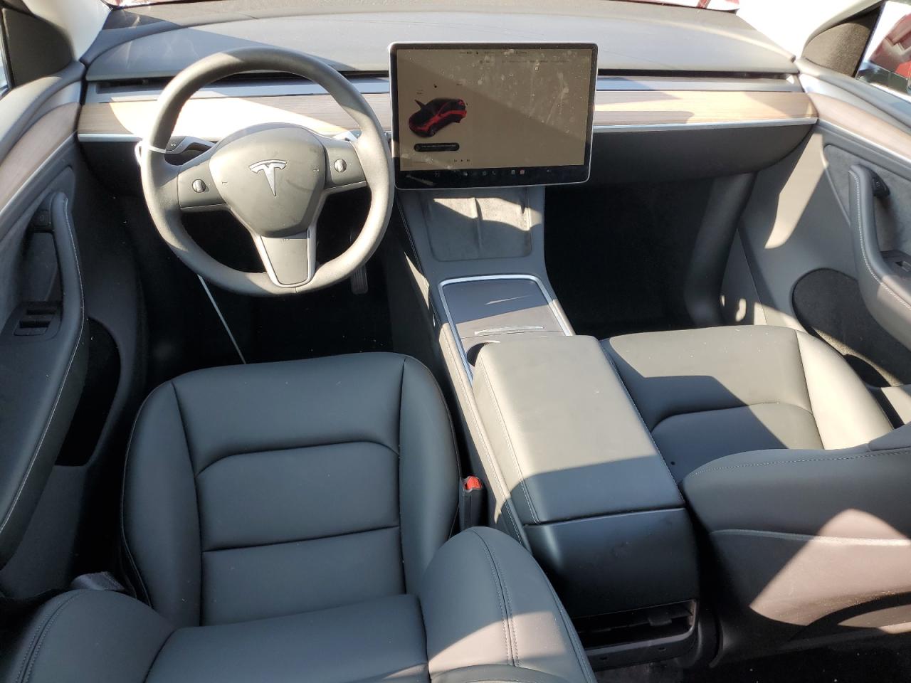 2024 TESLA MODEL Y  VIN:7SAYGDEE0RA277577