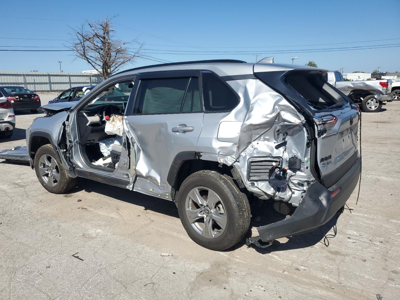 2024 TOYOTA RAV4 XLE VIN:2T3P1RFV6RW426240