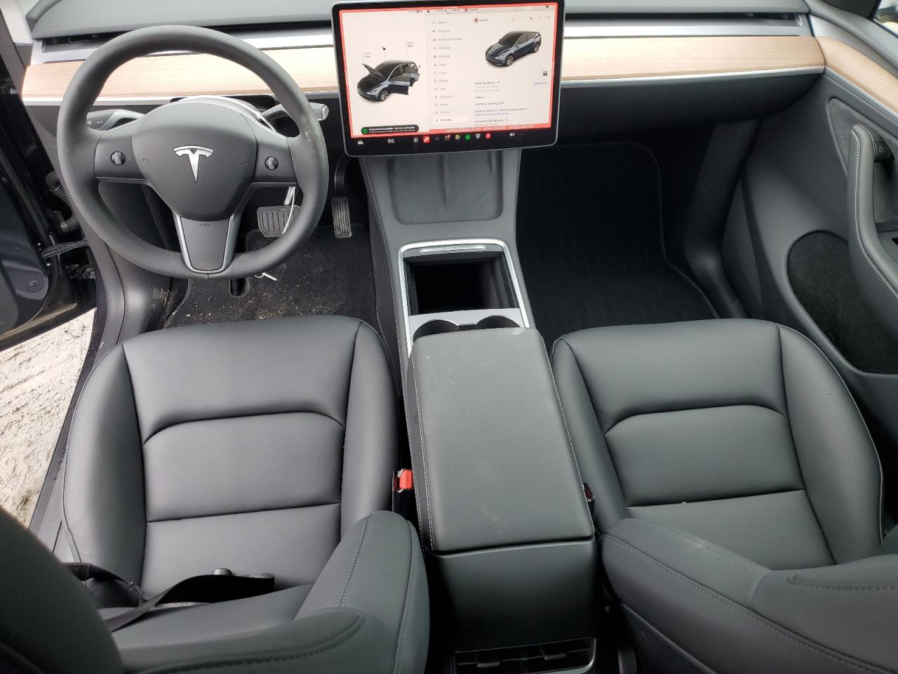 2024 TESLA MODEL Y  VIN:7SAYGDEE4RA231735