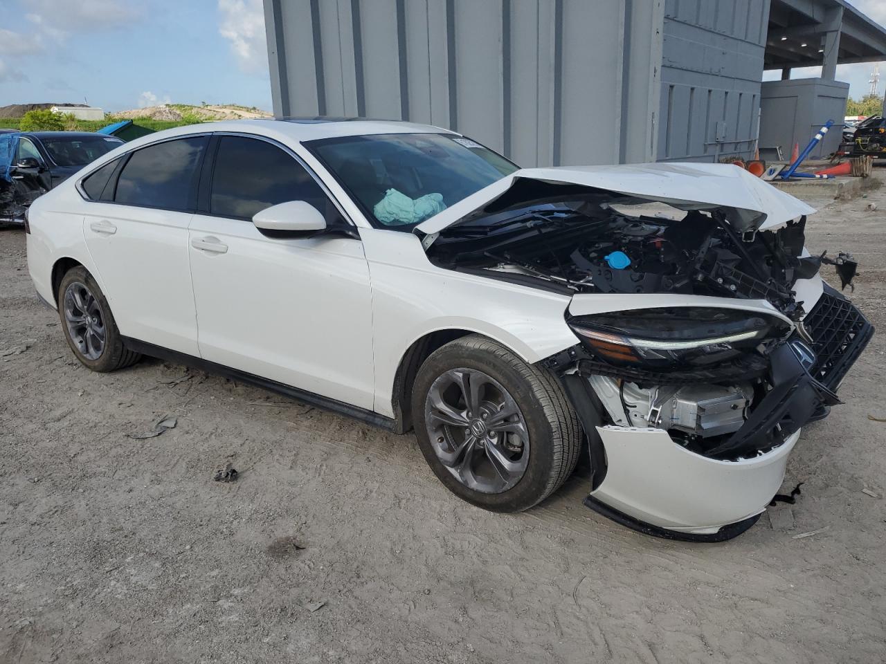 2024 HONDA ACCORD EX VIN:1HGCY1F3XRA012694