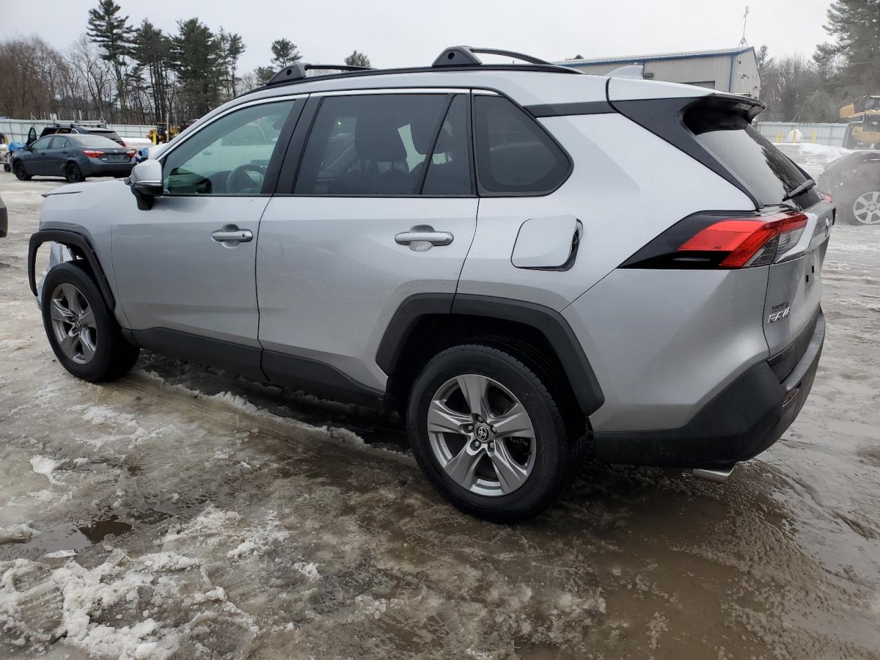 2024 TOYOTA RAV4 XLE VIN:2T3P1RFV1RC409282