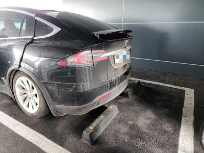 2020 Tesla Model X VIN: