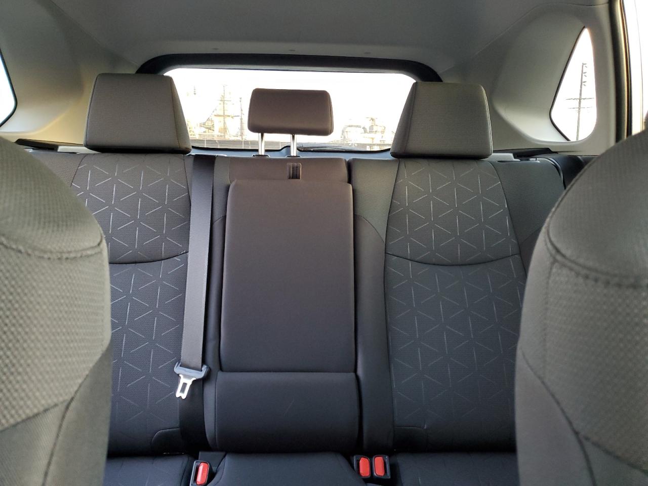 2024 TOYOTA RAV4 XLE VIN:2T3P1RFV2RW440295