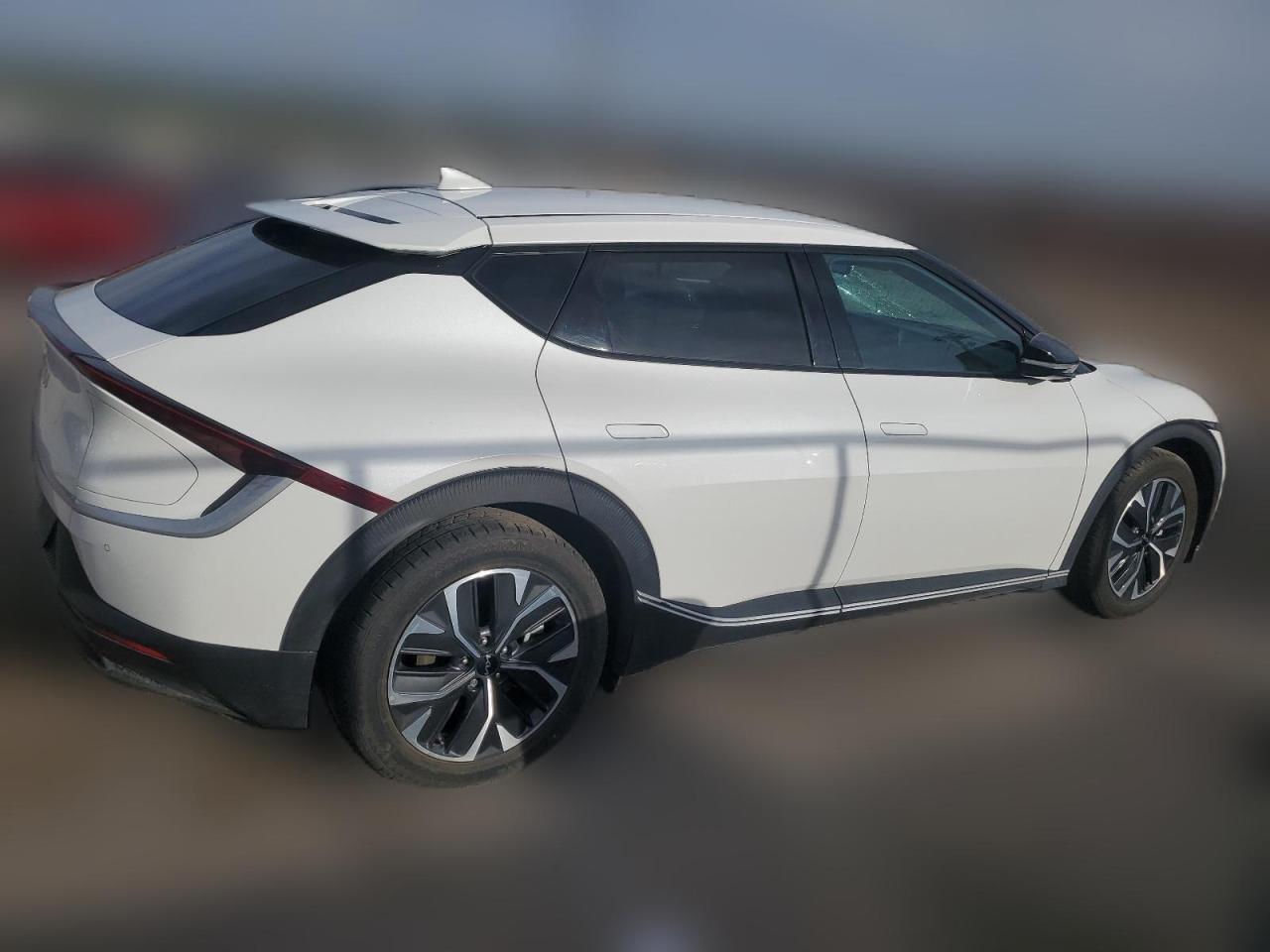 2022 KIA EV6 LIGHT VIN:KNDC34LB6N5079032