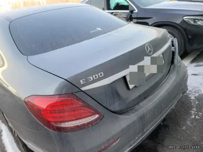 2018 Mercedes-Benz E 300 VIN: